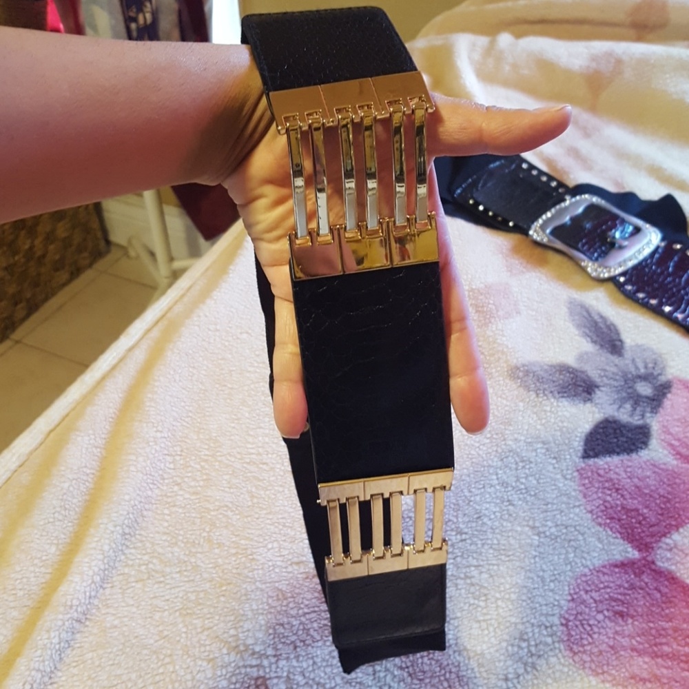 Belt - Picture 3 of 7